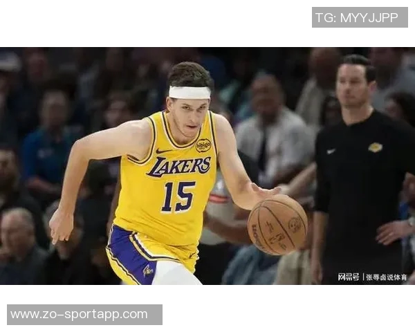 布克盛赞吉莱斯皮夏季刻苦训练成果三分命中率达到429 布克盛赞吉莱斯皮夏季刻苦训练成果三分命中率达到429