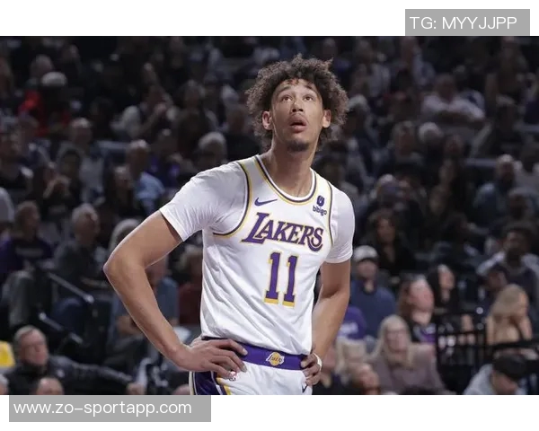 韦尔表现出色9投6中贡献12分7篮板1次抢断和1次盖帽