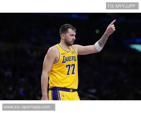 东契奇强调球队需稳健收官拉拉维亚与艾顿表现出色助力逆转胜利 东契奇强调球队需稳健收官拉拉维亚与艾顿表现出色助力逆转胜利