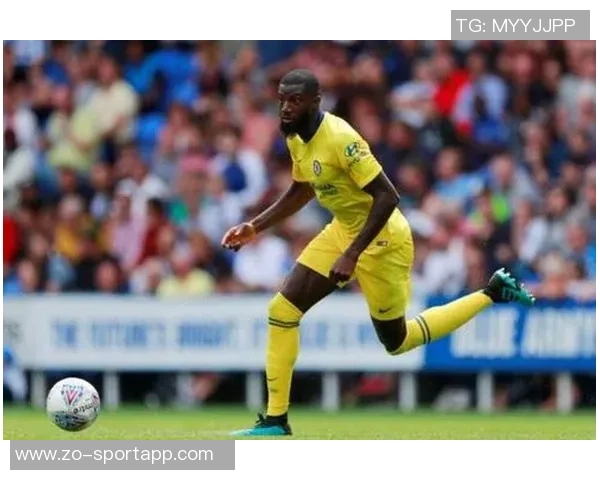 法兰克福成功签下卡利穆恩多完成租借交易并附带买断选项