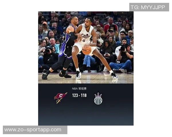 米切尔半场表现抢眼13投6中并罚球8中7砍下21分7篮板3助攻2抢断